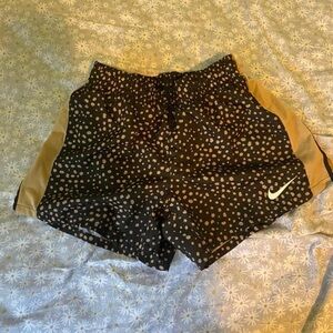girls nike shorts